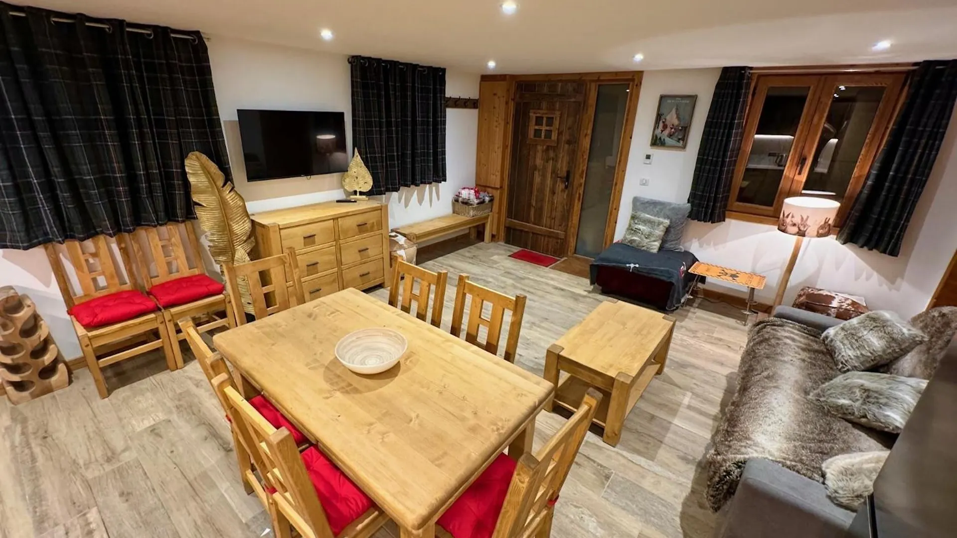 Le Refuge D'Ours, Champagny Apartment La Plagne France